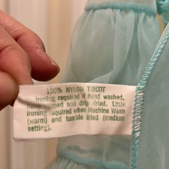 Jenelle of California Vintage ruffle sleeve Penoir topper - Picture 9 of 9